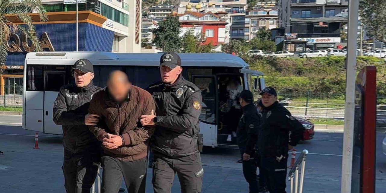 Alanya Sahil Yolundaki Cinayette 3 Tutuklama