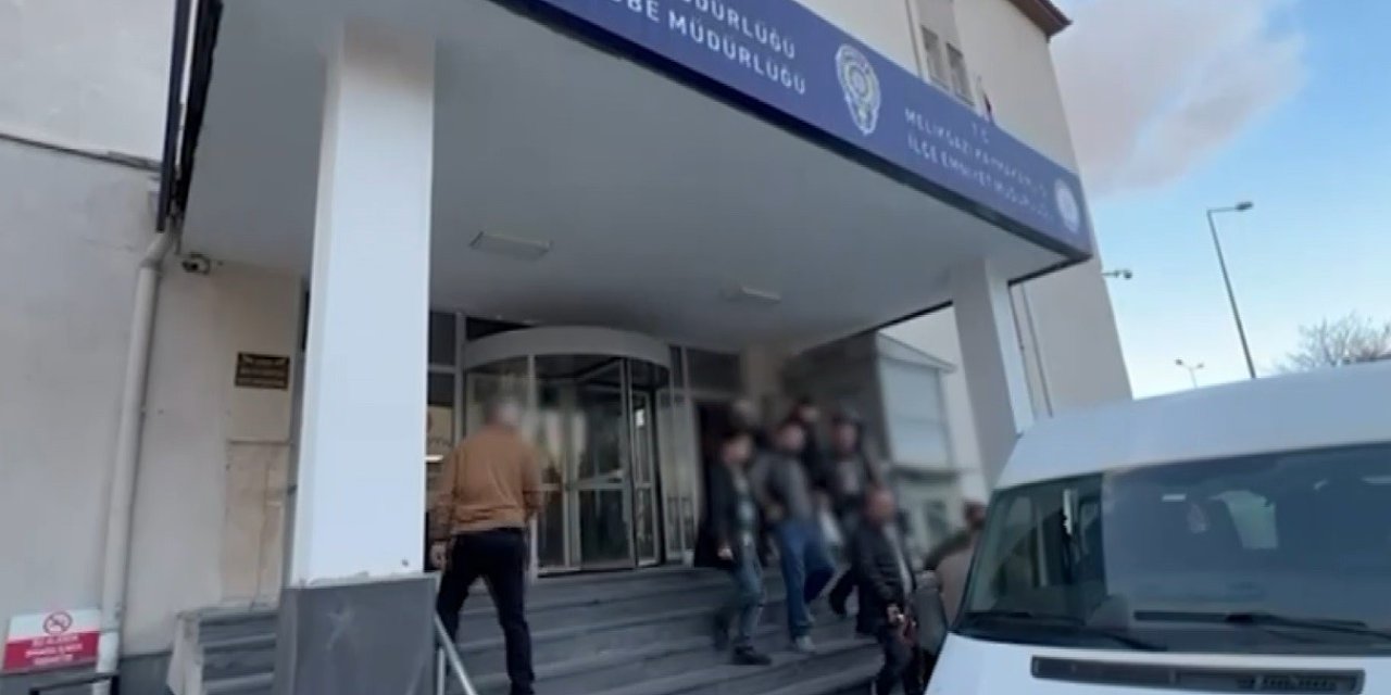 Kayseri’de Aranan Şahıslara Yönelik Operasyon: 15 Gözaltı