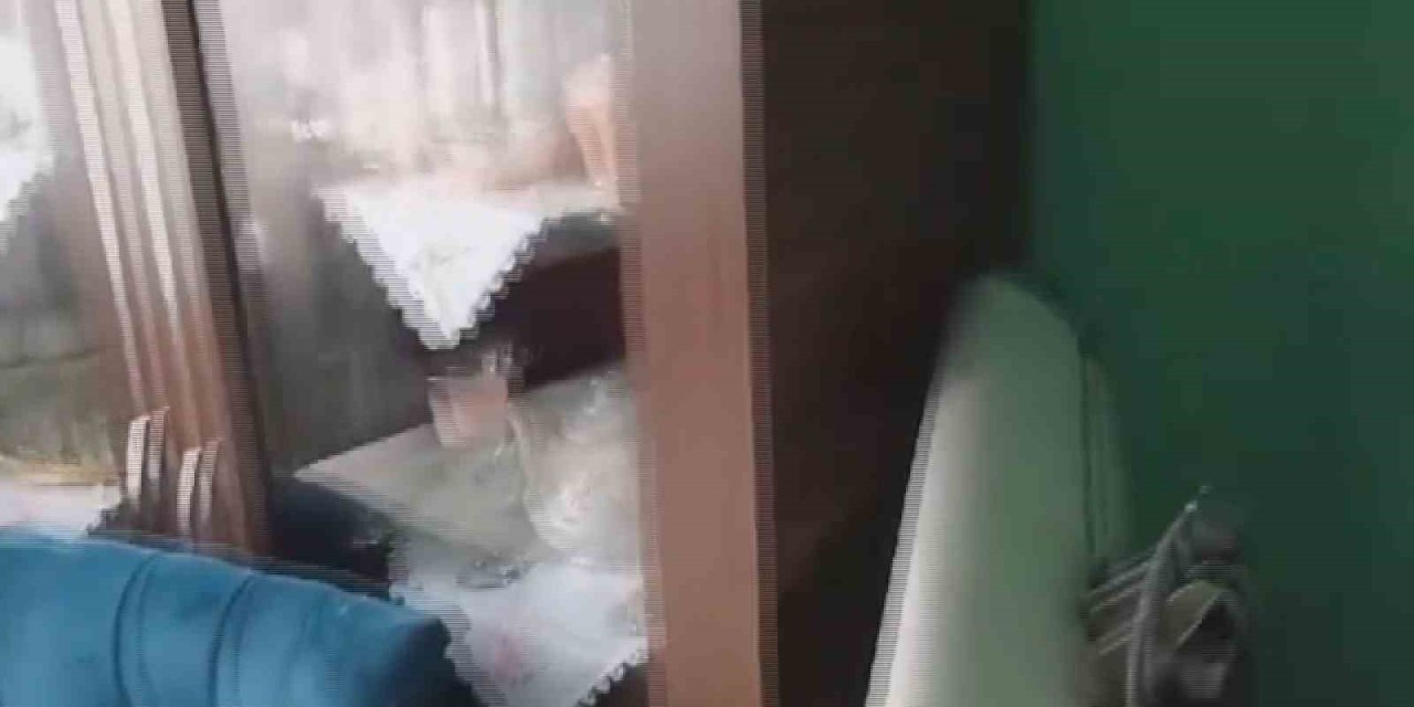 Gizli Bölmede Saklandı, Polisten Kaçamadı