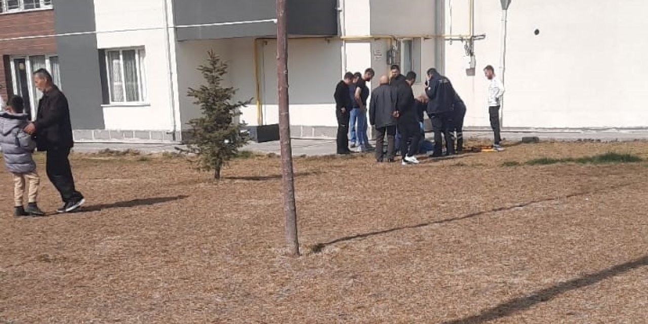 4. Kattan Düşen Şahıs Ağır Yaralandı