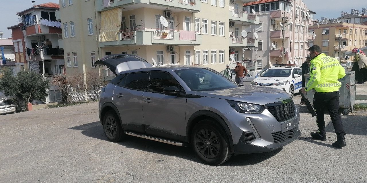 Otomobil İle Motosiklet Çarpıştı: 2 Yaralı