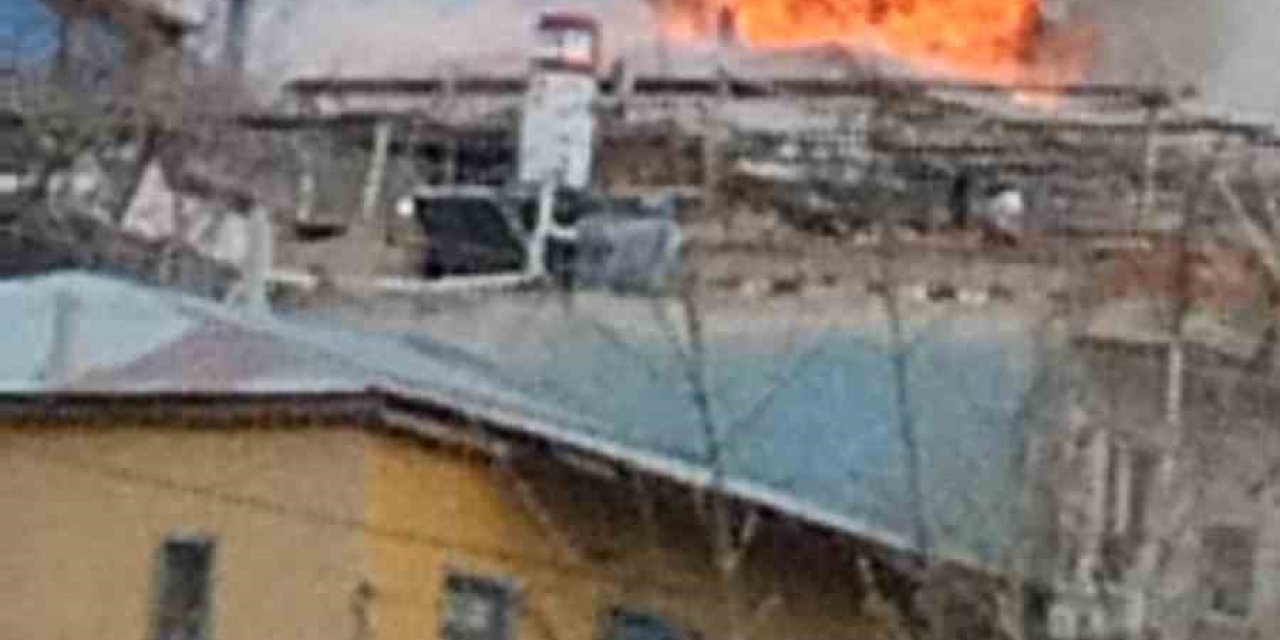 Yahyalı’da Müstakil Evde Doğalgaz Patladı