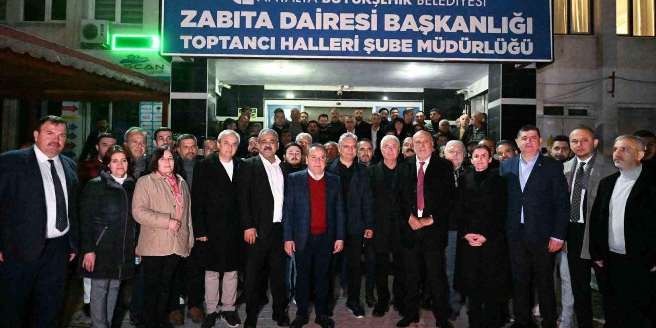 Başkan Böcek: "hallerimizde Yaş Sebze Ve Meyve Paketleme Tesisleri Kuracağız"