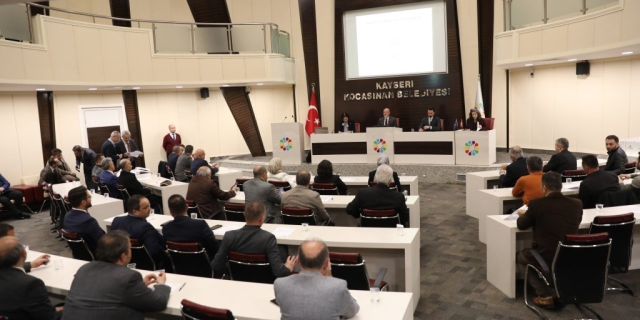 Başkan Çolakbayrakdar’dan Meclis Üyelerine Plaket