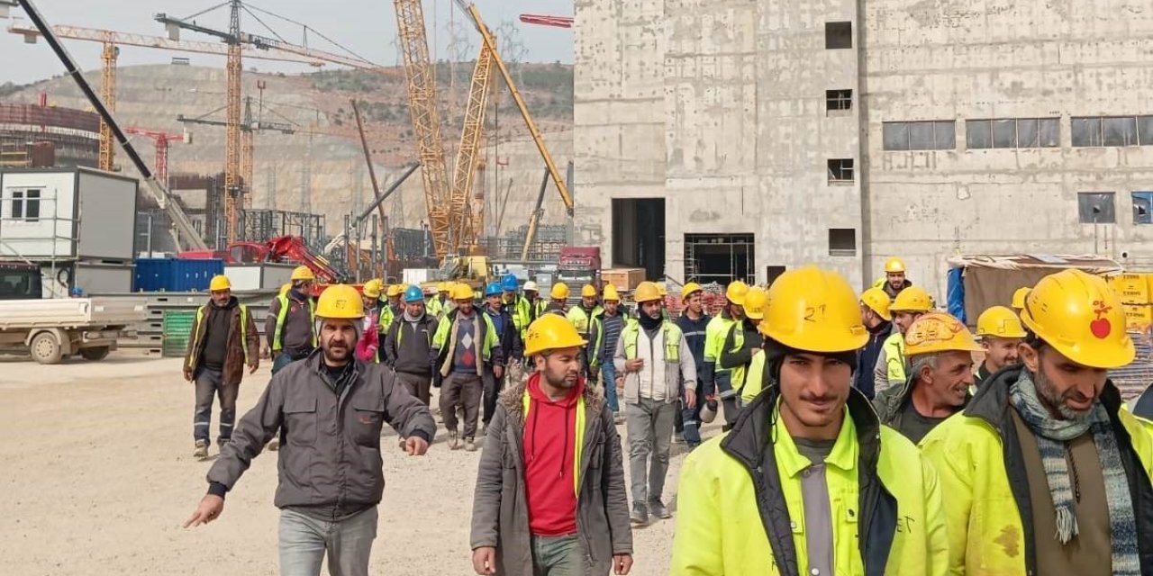 Akkuyu Ngs’de Taşeron Firma İşçilerinden Maaş Tepkisi