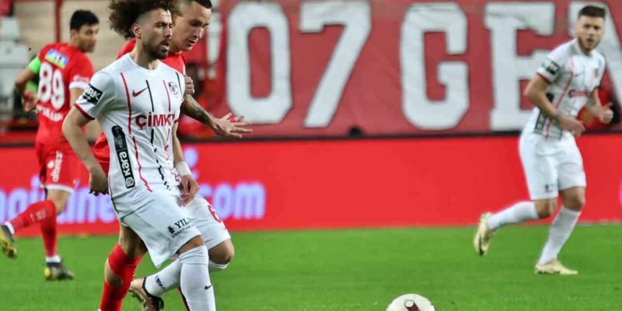 Trendyol Süper Lig: Antalyaspor: 1- Gaziantep Fk: 0 (ilk Yarı)