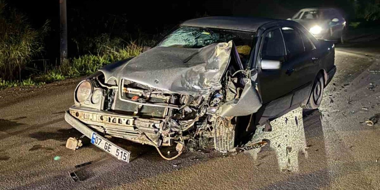 Antalya’da Otomobil İle Çarpışan Motosikletin Sürücüsü Hayatını Kaybetti