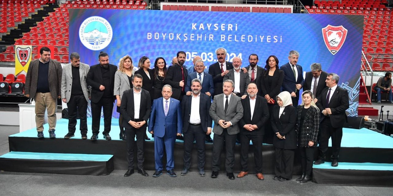 Başkan Büyükkılıç’tan Kayseri’de Bir İlk: Kuaför Güzellik Fuarı