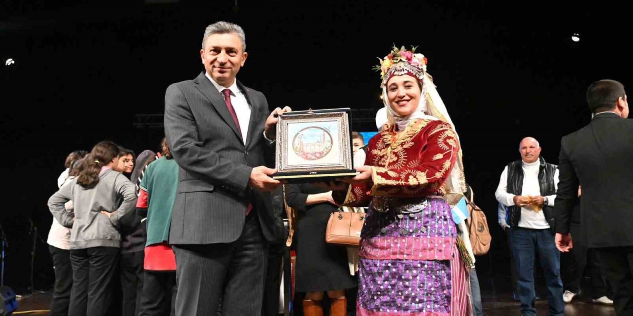 Vali Şahin: "türk Milleti İki Temel Unsur İle Tanımlanır; Merhamet Ve Adalet"