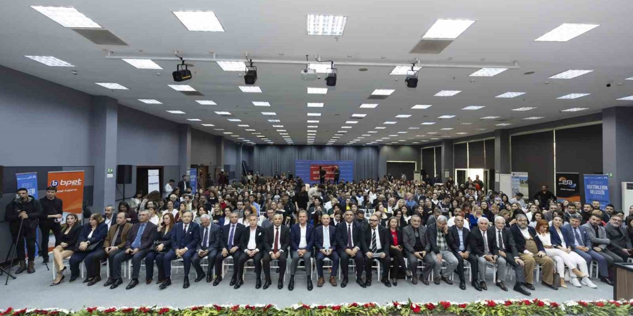 Başkan Seçer: "kariyer Merkezine Bugüne Kadar 38 Bin Yurttaşımız Müracaat Etti”