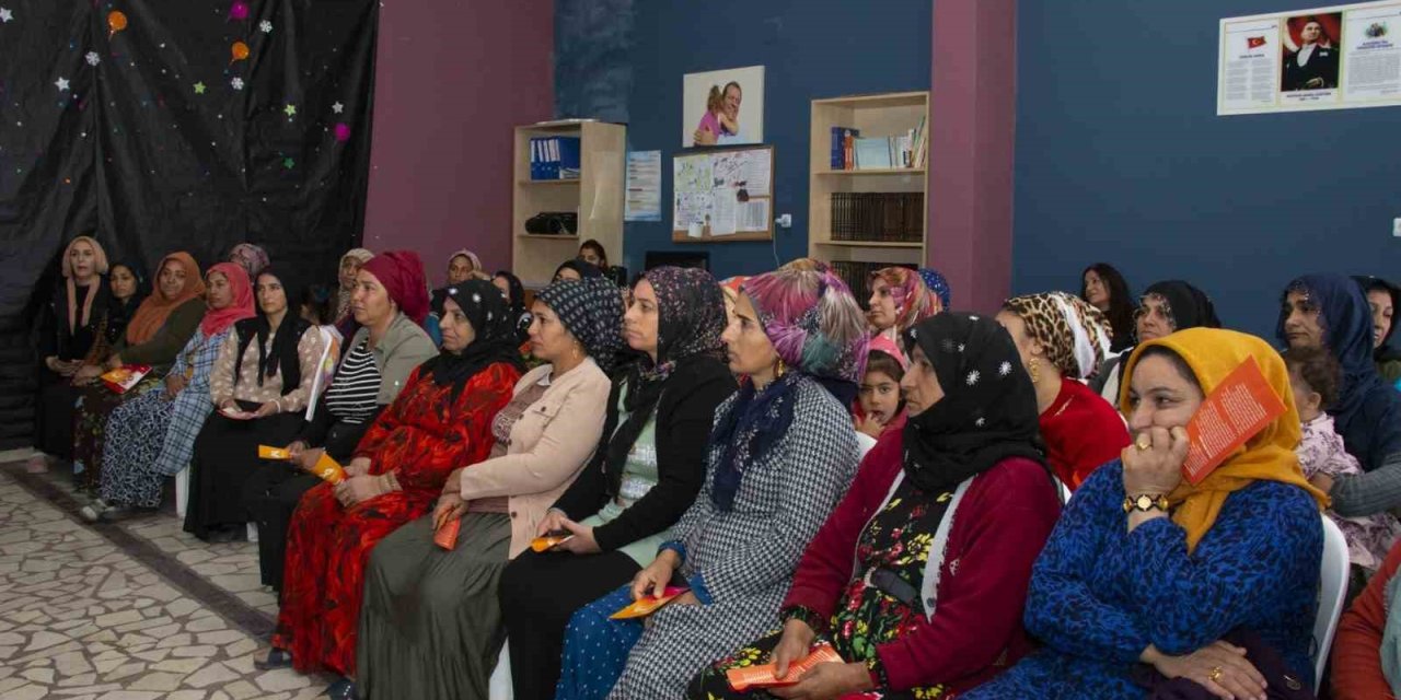 Mersin’de Kadınlar; ‘medeni Haklar’, ‘şiddet Türleri Ve Şiddet Farkındalığı’ İle ‘psikolojik Öz Savunma’ Konularında Bilgilendirildi