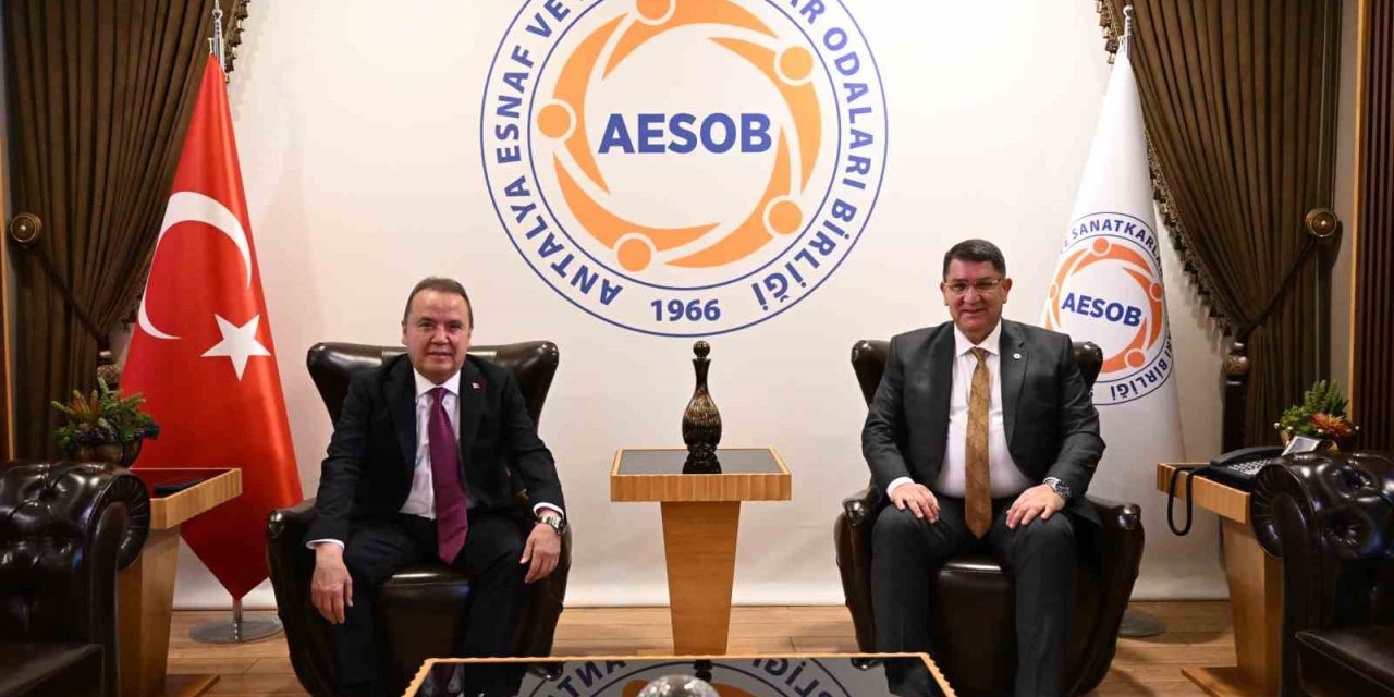 Servisçi Esnafından Başkan Böcek’e Destek