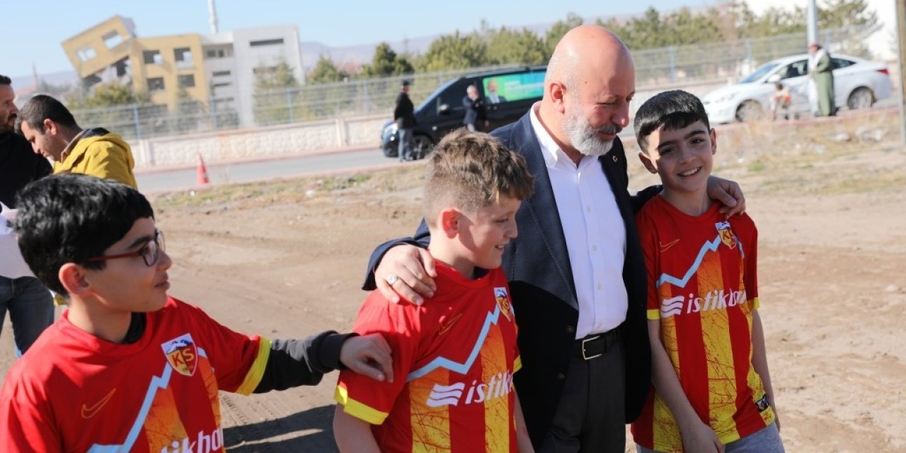 Kocasinan’da Gençler Ve Çocuklar İstiyor, Başkan Amca Yapıyor