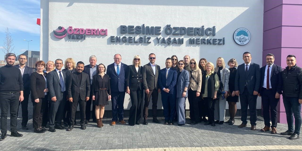 Litvanyalı Heyet, Engelsiz Yaşam Merkezi’nden Çok Etkilendi