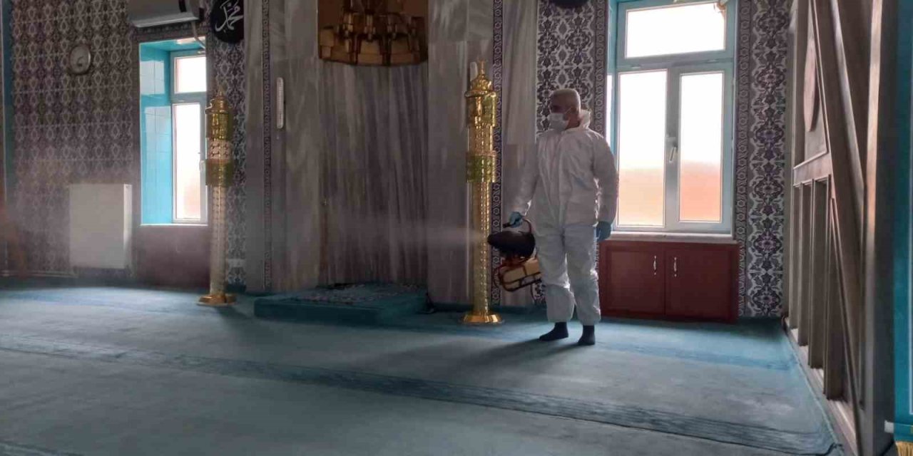 Odunpazarı Belediyesi Merkezdeki Ve Kırsal Mahallelerdeki Camileri Dezenfekte Etti