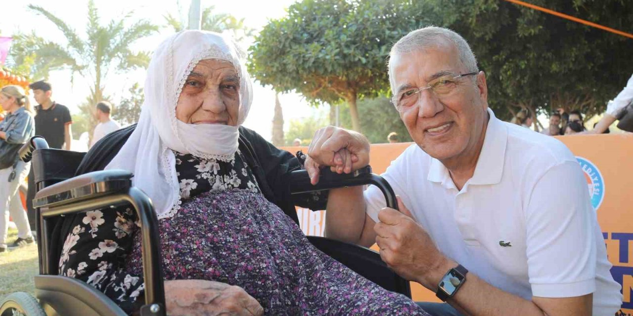 Mezitli Belediyesinden Emeklilere Ayda 500 Lira Destek