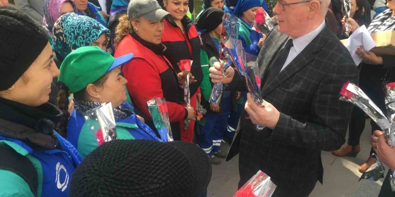 Odunpazarı Belediyesi Kadın Çalışanlarına 8 Mart İzni