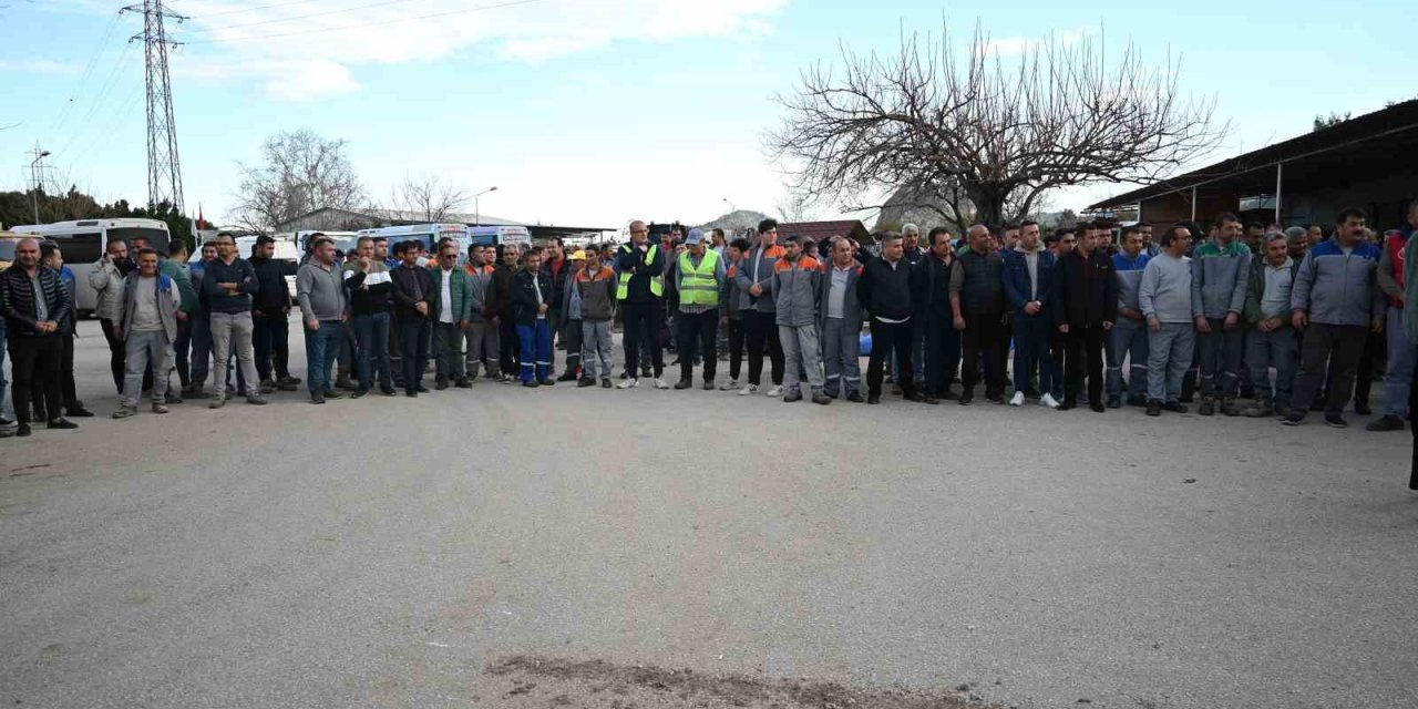 Başkan Topaloğlu’ndan Personele Alışveriş Kartı