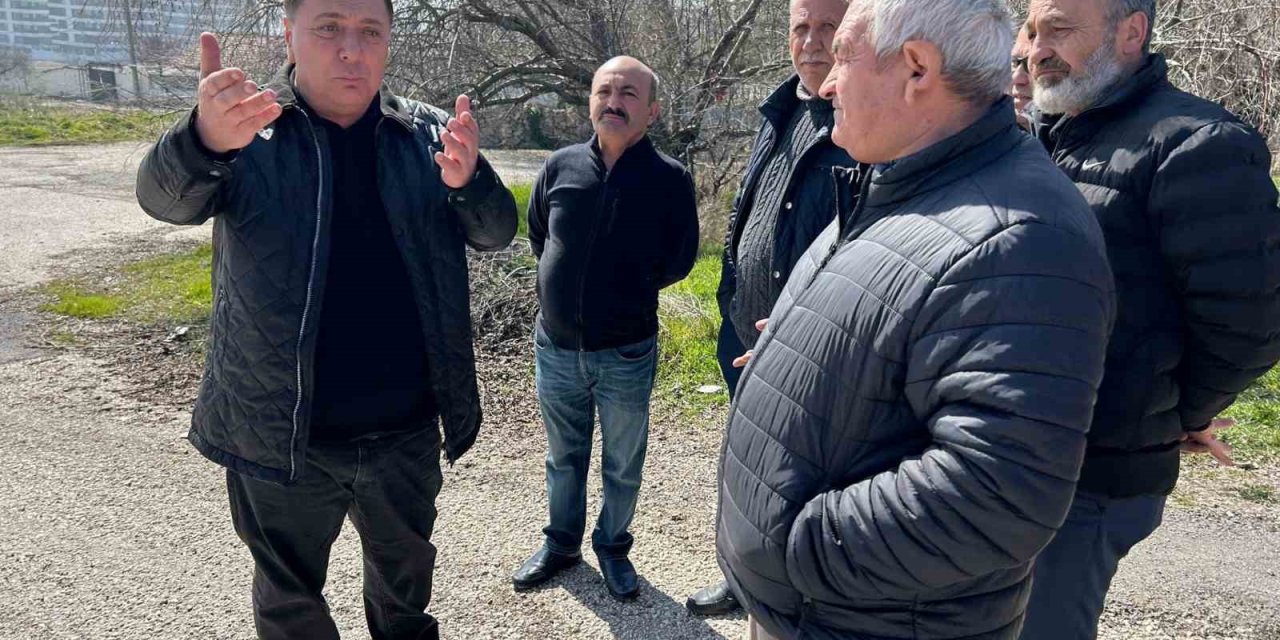 Özkan Alp, Çankaya’da Kaldırım Asfalt Olmayan Sokaklardaki Vatandaşla Buluştu