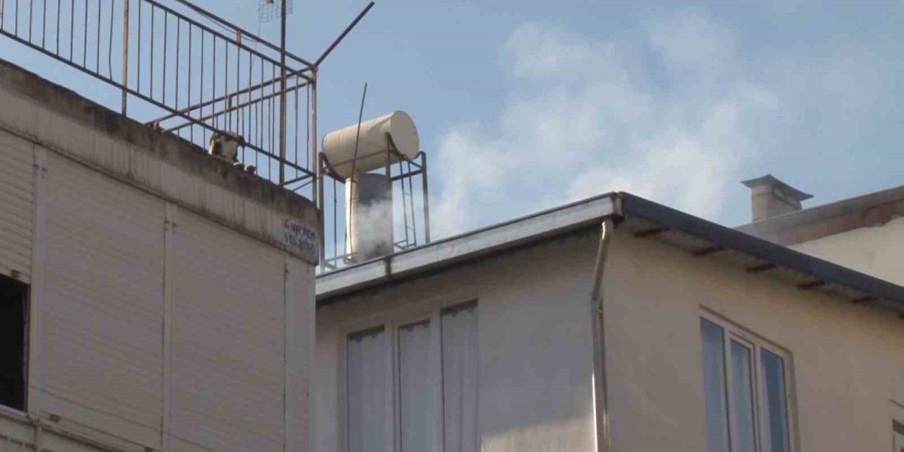 Apartmanda Baca Yangını Korkuttu