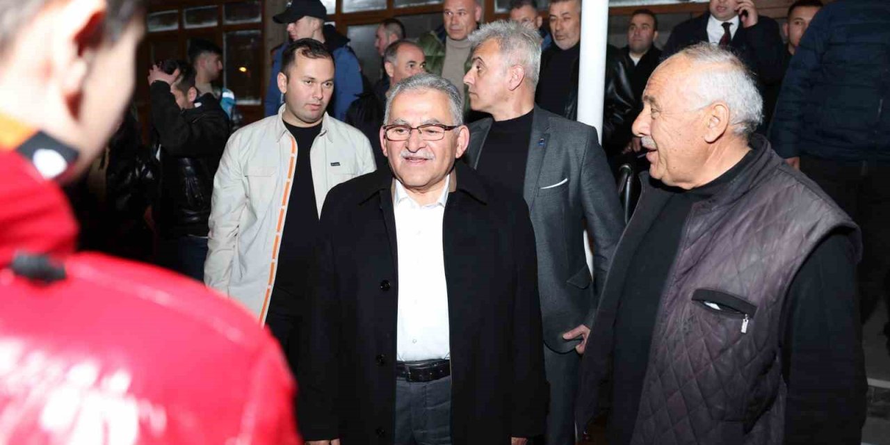 Büyükkılıç’tan Ramazan’ın İlk Akşamında Vatandaş Ve Esnaf Buluşması