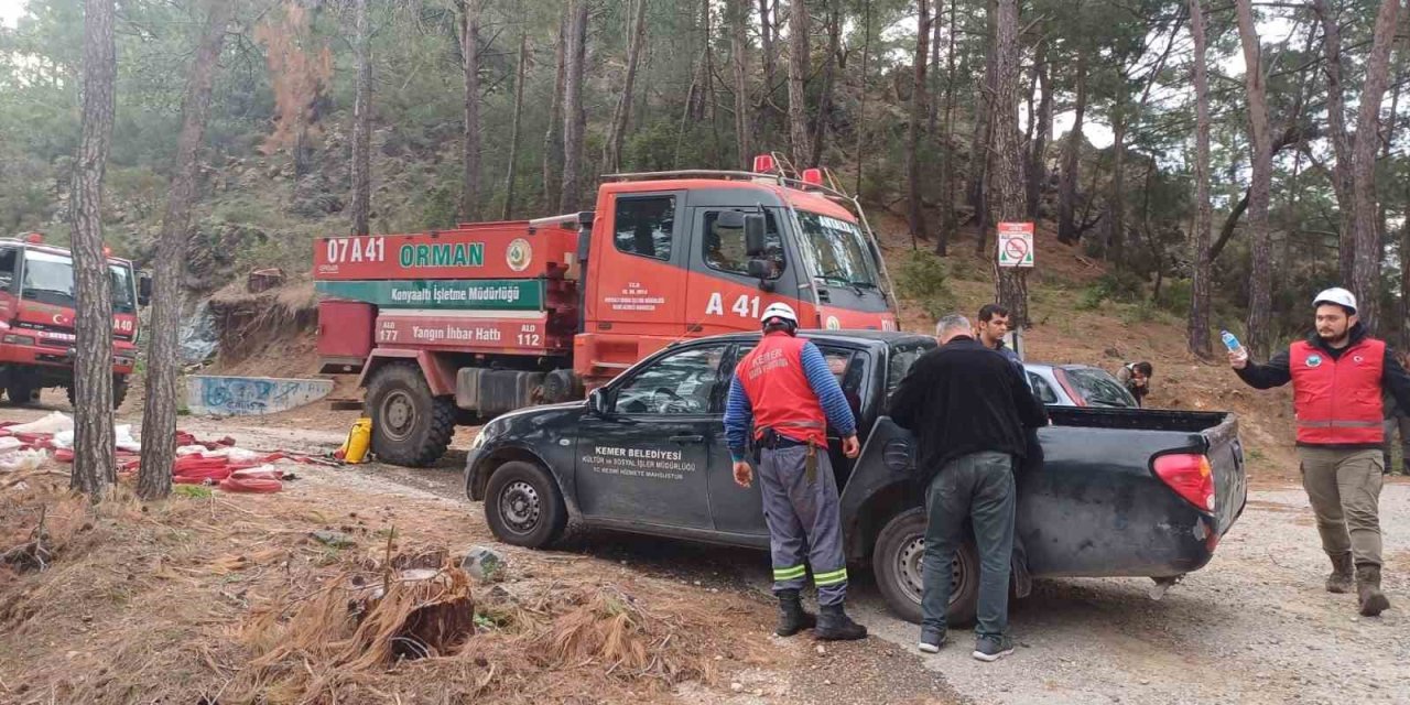 Kemer’de Orman Yangını Büyümeden Söndürüldü