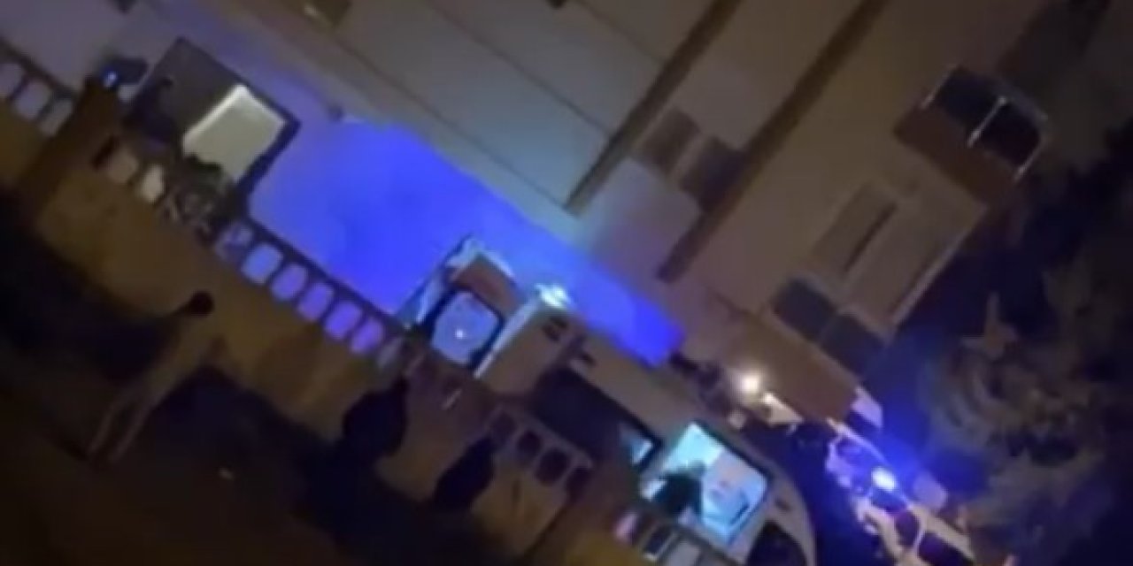 Kıskançlık Ve Maddi Anlaşmazlık Yaşadığı Karısını Bıçaklayarak Öldürdü