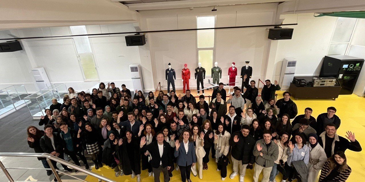 Başarılı Kadınlar Deneyimlerini Paylaştı