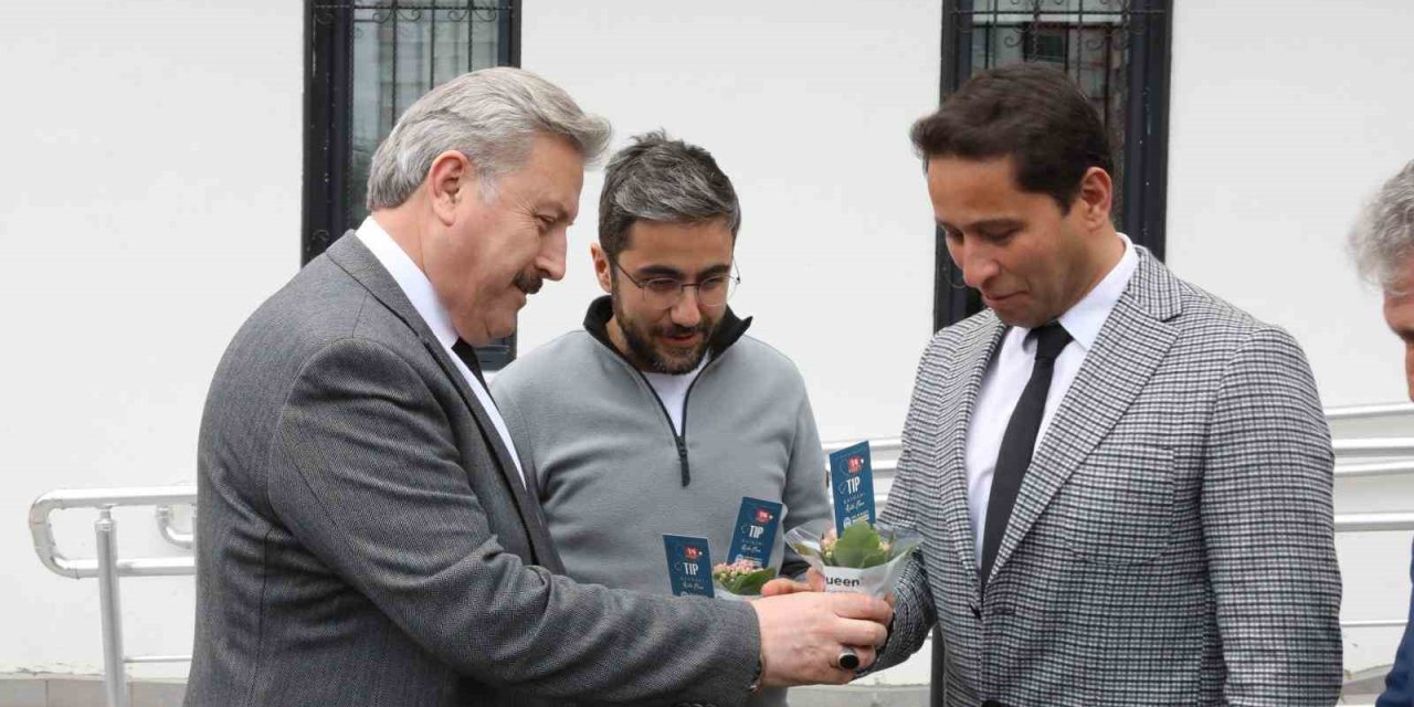 Başkan Palancıoğlu, Sağlık Çalışanlarını Unutmadı