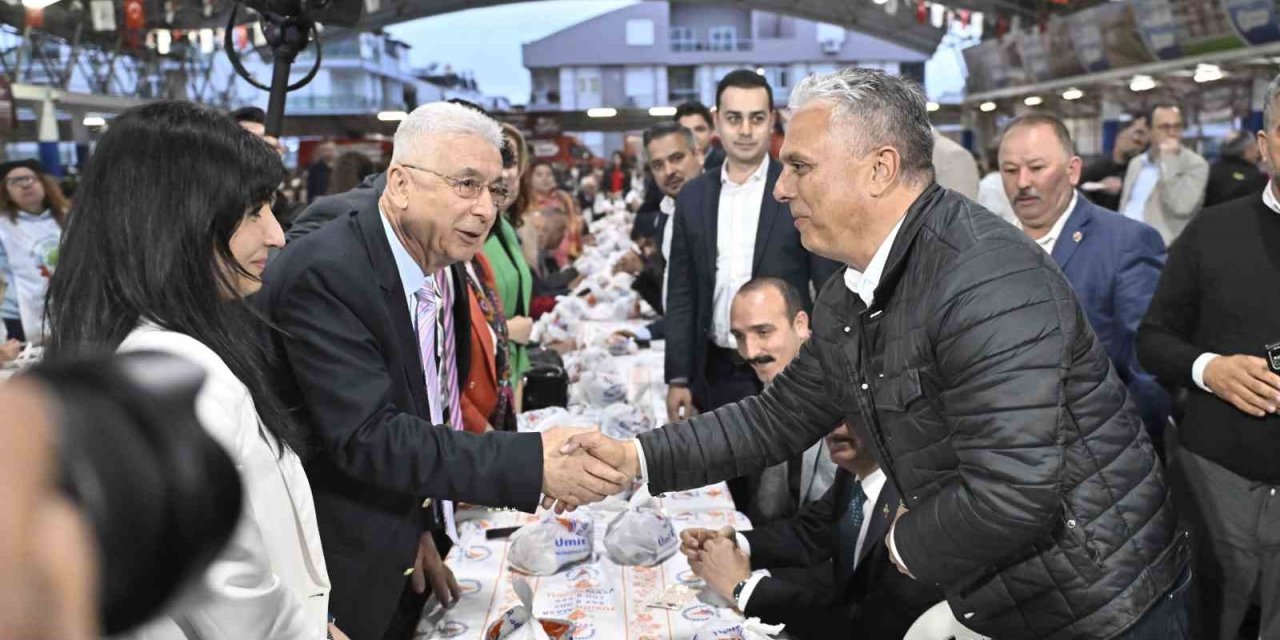 Muratapaşa’da İftar Buluşmaları Devam Ediyor