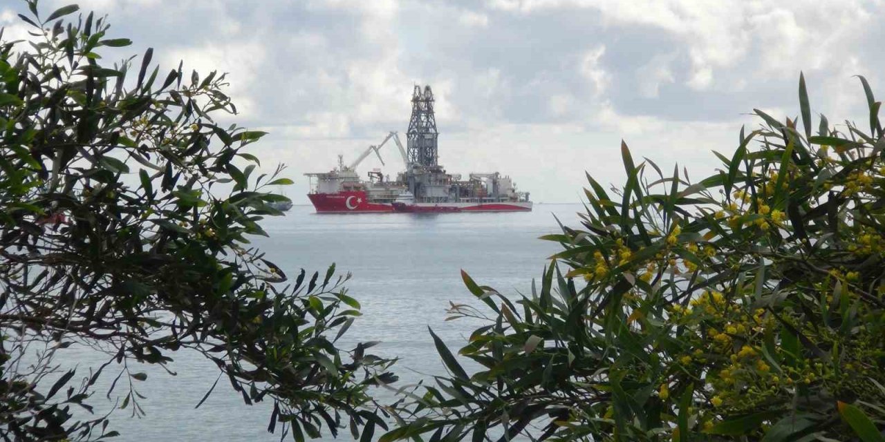 Abdülhamid Han Sondaj Gemisi Mersin’e Demirledi