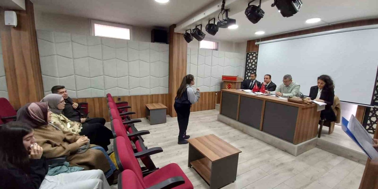 Odunpazarı Müftülüğü “çanakkale Deniz Zaferi Ve Şehitleri Anma Günü" Etkinlikleri Kapsamında Yarışmalar Düzenledi