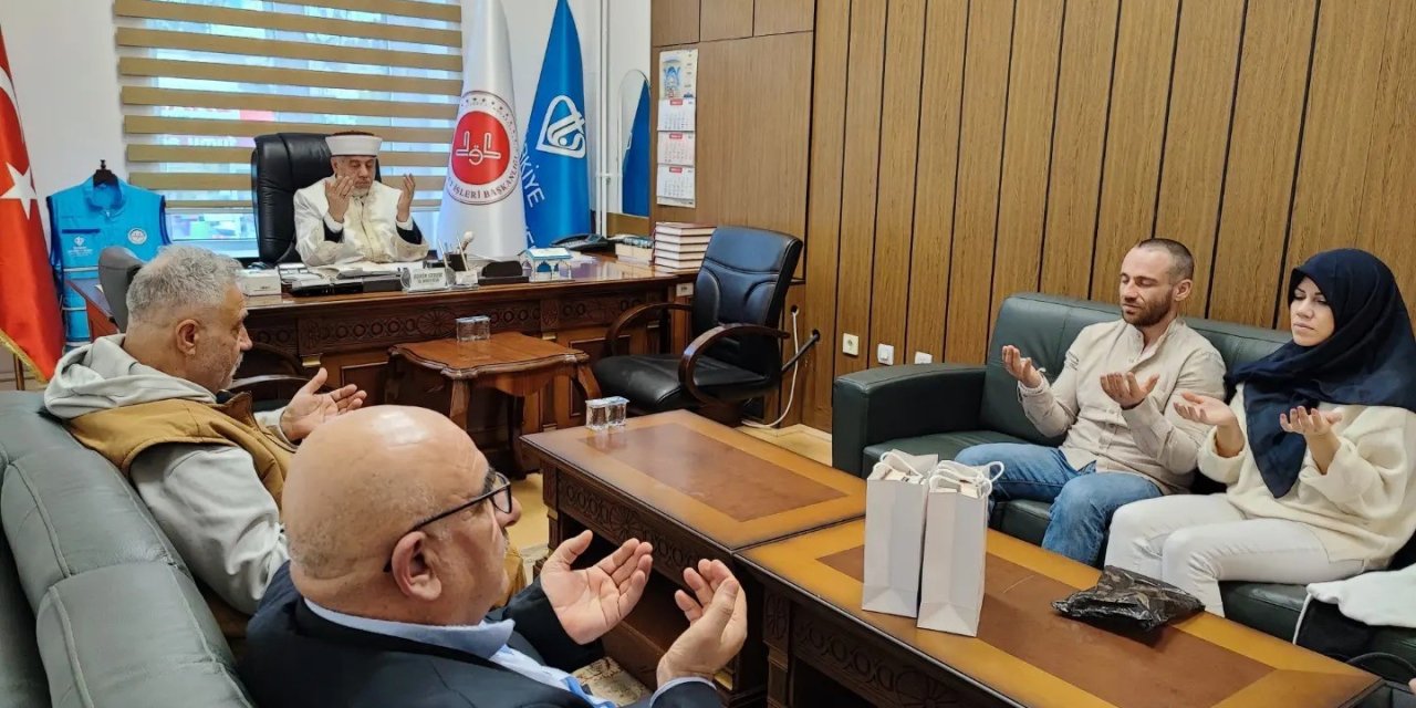 Eskişehir’de Müslüman Olan Nicolai Ve Maria Arif Davud Ve Meryem İsimlerini Aldılar