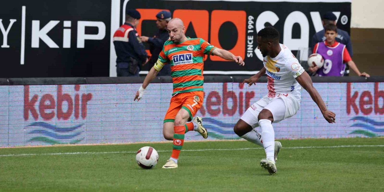 Trendyol Süper Lig: Alanyaspor: 0 - Kayserispor: 0 (ilk Yarı)