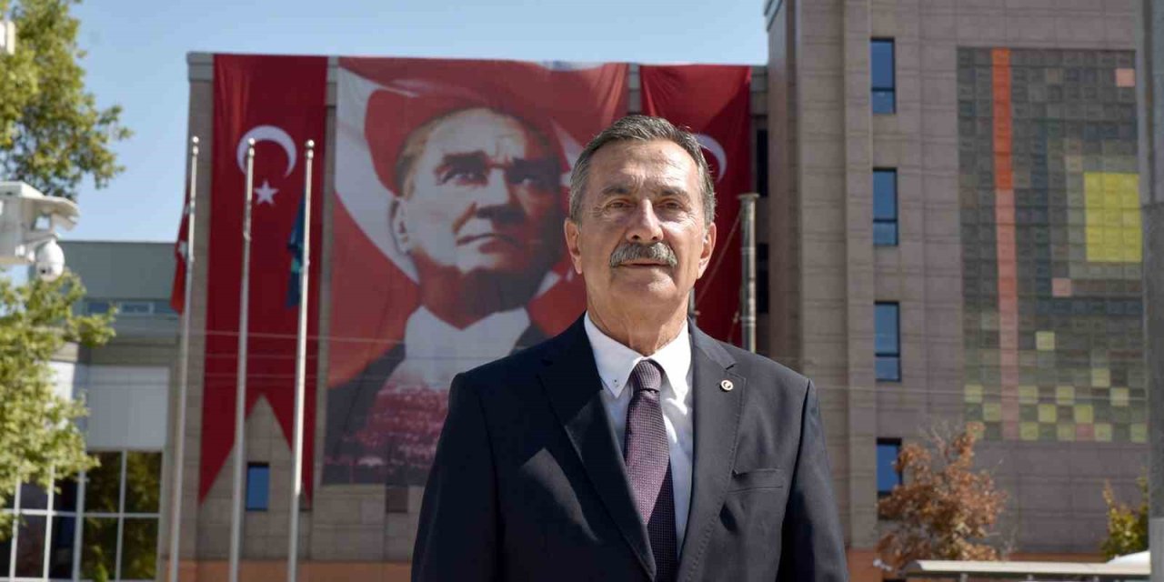 Tepebaşı Belediye Başkanı Dt. Ahmet Ataç’tan 18 Mart Mesajı