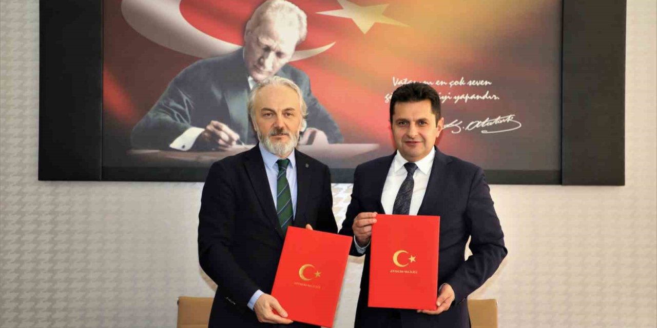 Antalya’da 7 Bin Öğrenci “enerji Okuryazarlığı” İle Daha Da Bilinçlenecek