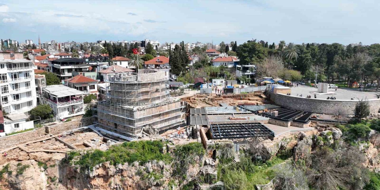 Antalya’da Hıdırlık Kulesi Seyir Terası Projesi Hızla İlerliyor