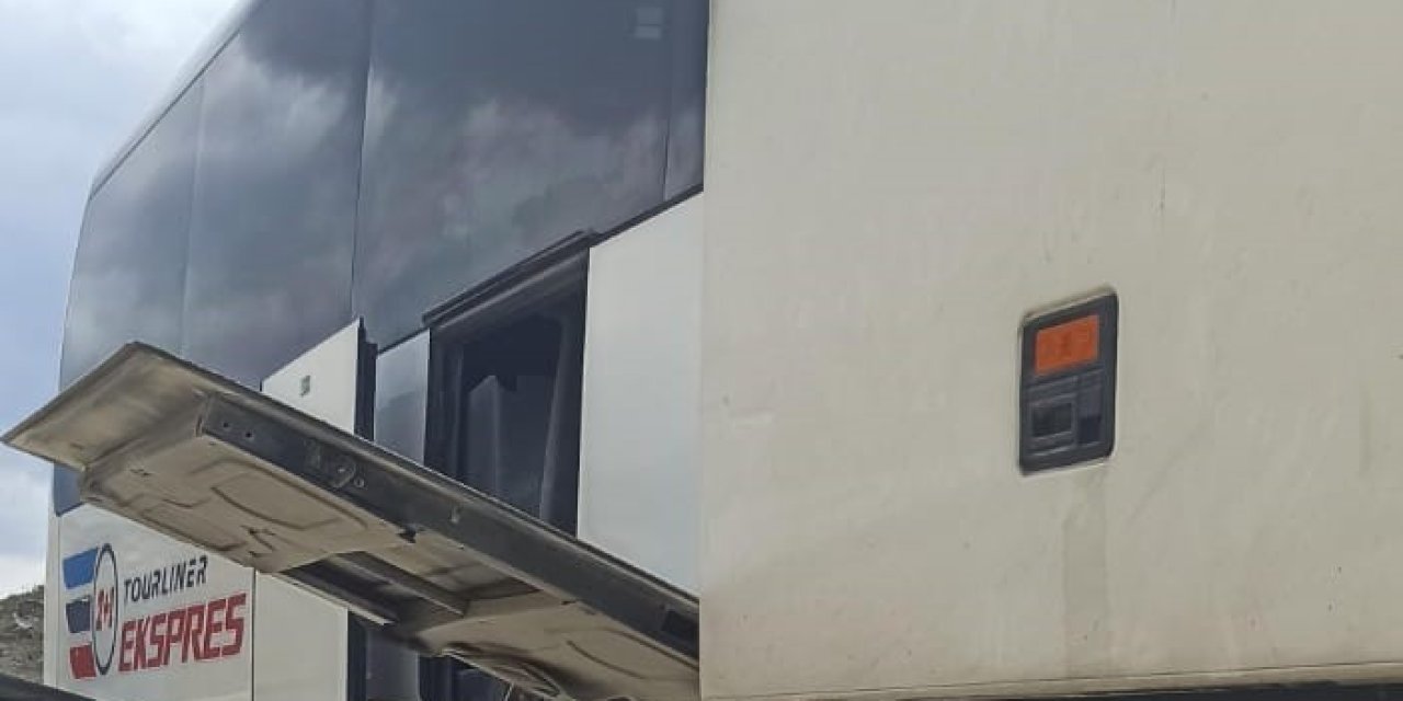 Yolcu Otobüsündeki Yangın Büyümeden Söndürüldü