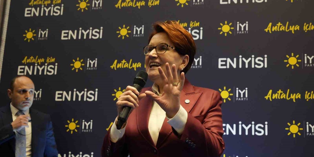 Akşener: "hem İlçe Belediye Başkan Adaylarımıza Destek İstiyorum"