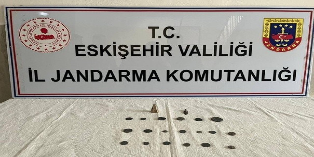 Eskişehir’de Tarihi Eser Satan Şüpheli Jandarma Tarafından Yakalandı