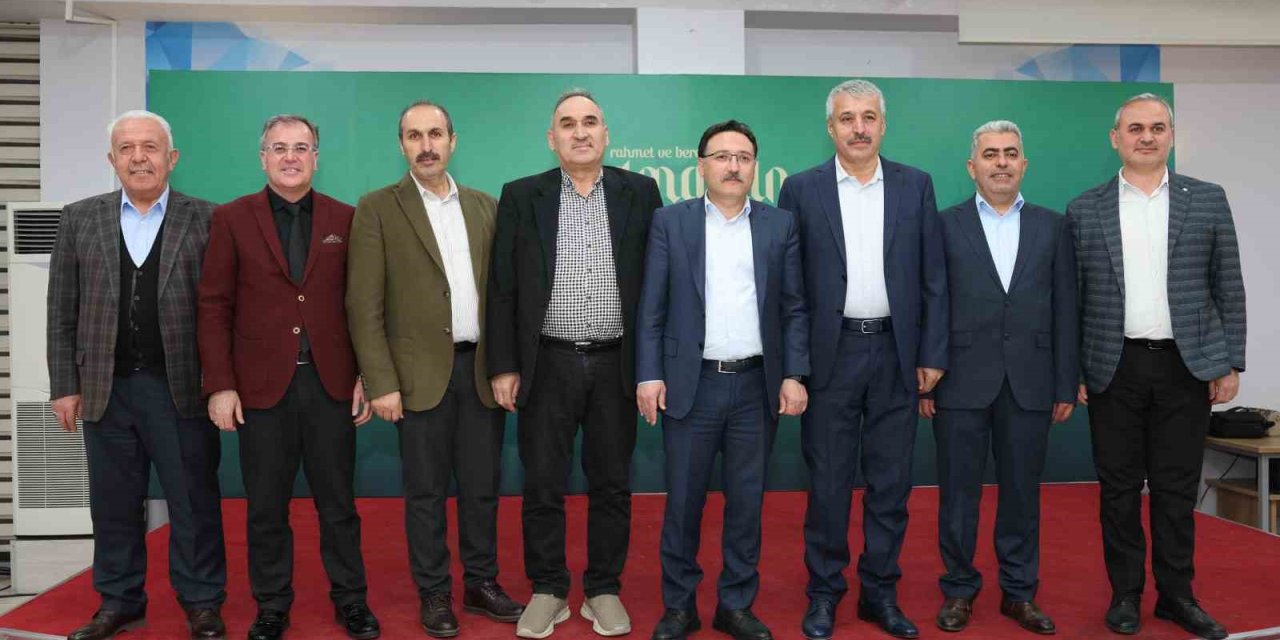 Hacılarlı Sanayici Ve İş İnsanları, Hacılar Kültür Yardım Ve Dayanışma Vakfı’nın İftarında Buluştu