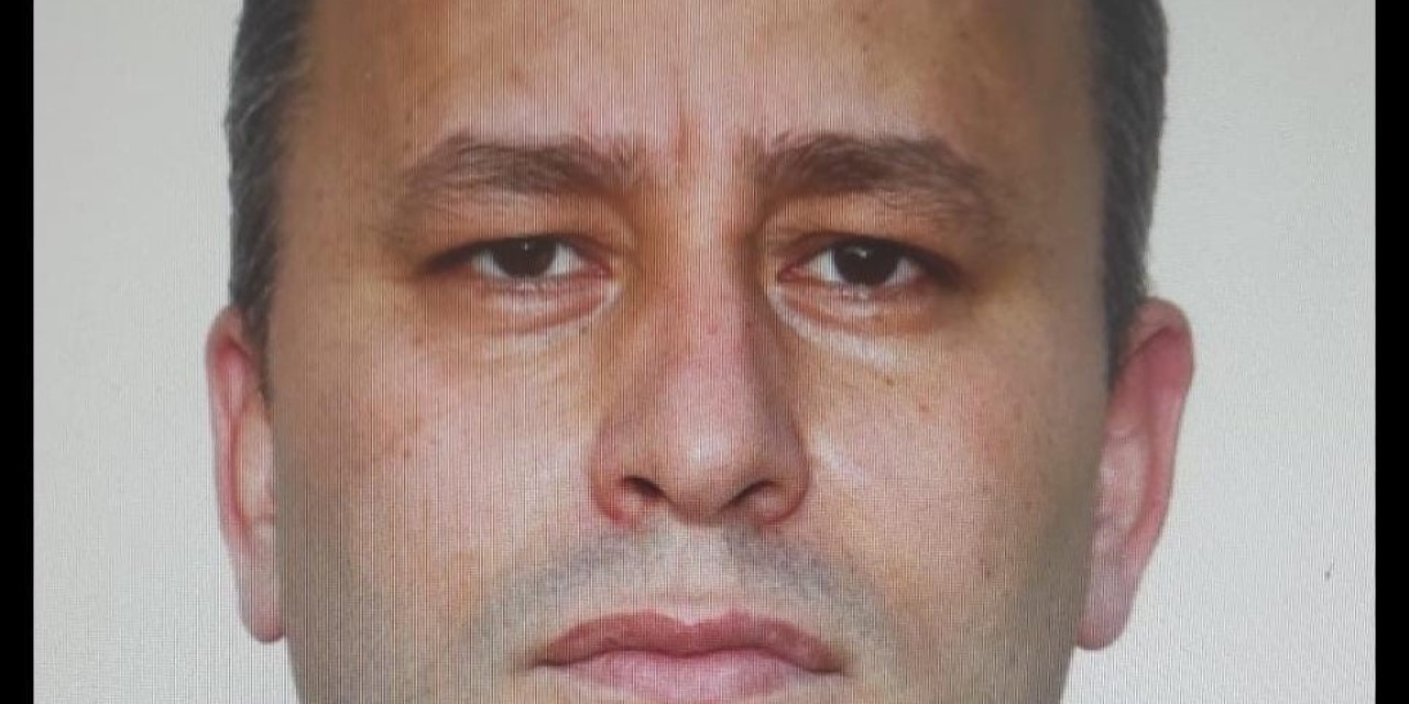 30 Yıllık Polis Memuru Nöbet Tutarken Kalbine Yenildi