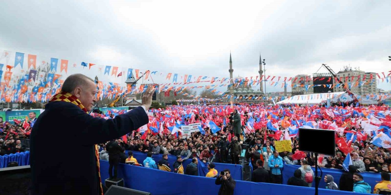 Cumhurbaşkanı Erdoğan: "kamu Bankalarımız Emeklilerin Komisyon Ödemesini 8 Bin Tl İle 12 Bin Tl Olarak Belirledi"