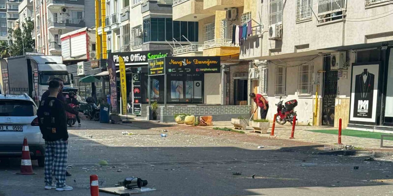 Sinir Krizi Geçiren Kadın Ortalığı Savaş Alanına Çevirdi