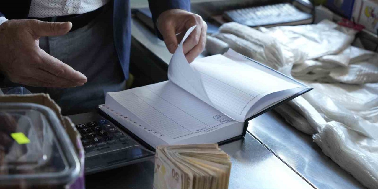 ‘zimem Defteri’ Geleneğiyle Veresiye Defterindeki Borçlar Silindi