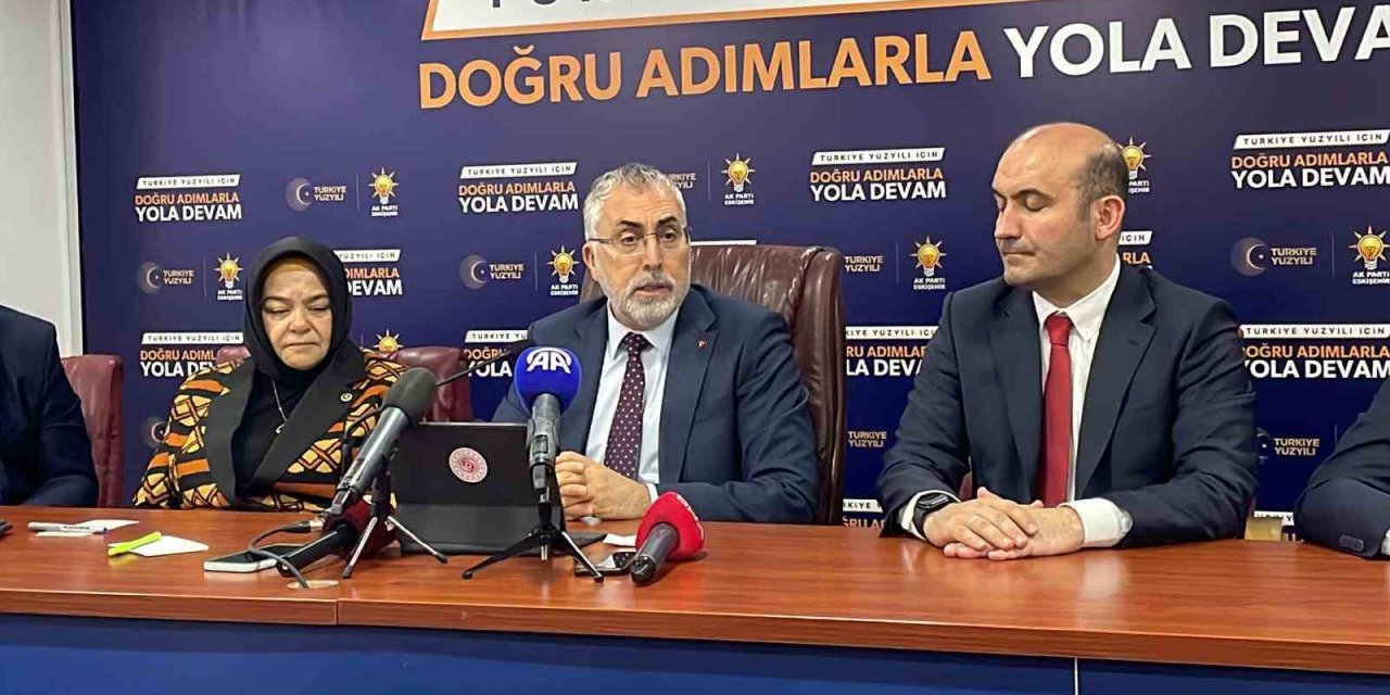 Bakan Işıkhan: “2023 Yılında Türkiye Ekonomisi Yüzde 4,5 Büyüdü”