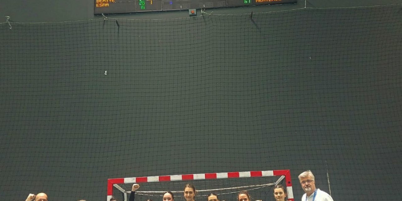 Odunpazarı Gençlik Ve Spor Kulübü Kadın Hentbol Takımı Finale Çıktı