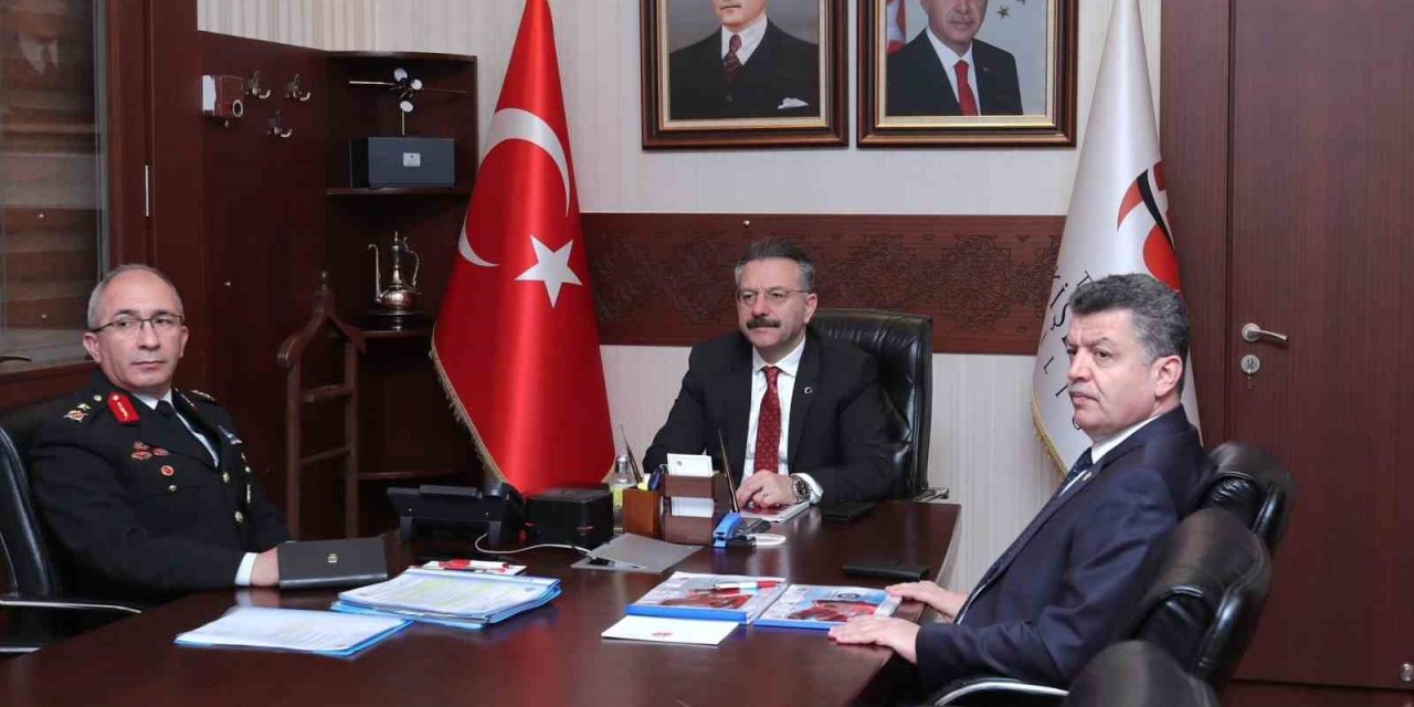 Vali Hüseyin Aksoy, Seçim Güvenliği Toplantısı’na Katıldı