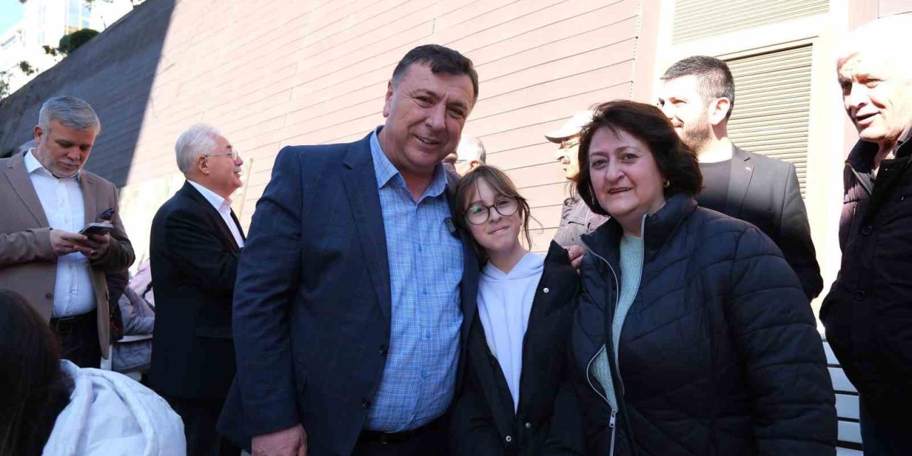 Özkan Alp Hamamyolu Caddesi’nde Vatandaşlarla Buluştu