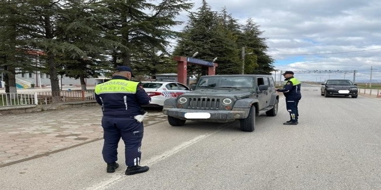 Trafik Denetimlerinde 1 Milyon 252 Bin Lira Ceza Yazıldı